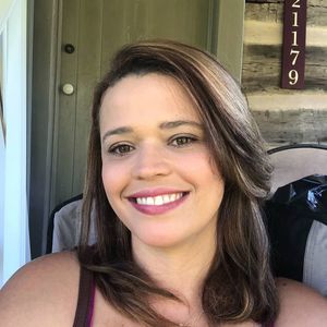 Meet your Posher, Luciana